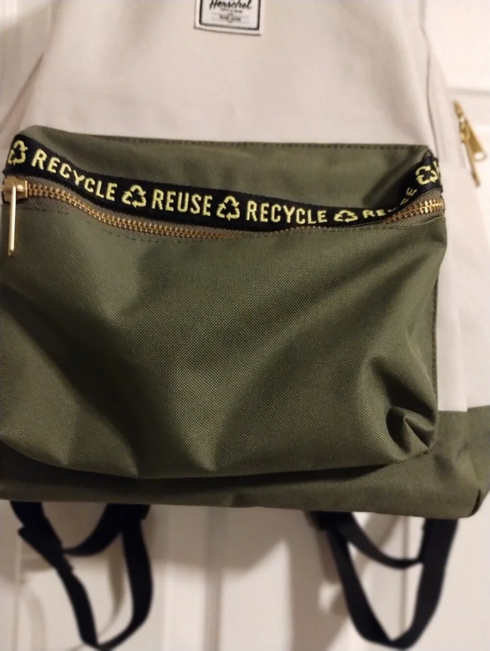 Herschel Nova Mid-Volume Eco Backpack Ivory Olive Green Recycle Reuse 18L